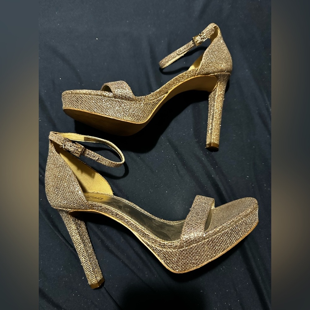 MICHAEL Michael Kors Glittering Gold Heels
